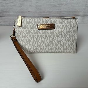 Michael Kors, Adele wallet, jet set  vanilla preloved